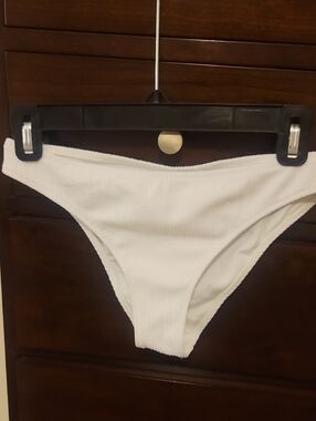 ROXY Womens M White Ribbed Swim Surf Beach Bikini Bottom LOVE THE Shorey New
